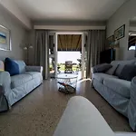 Blue Bay House 拉纳卡